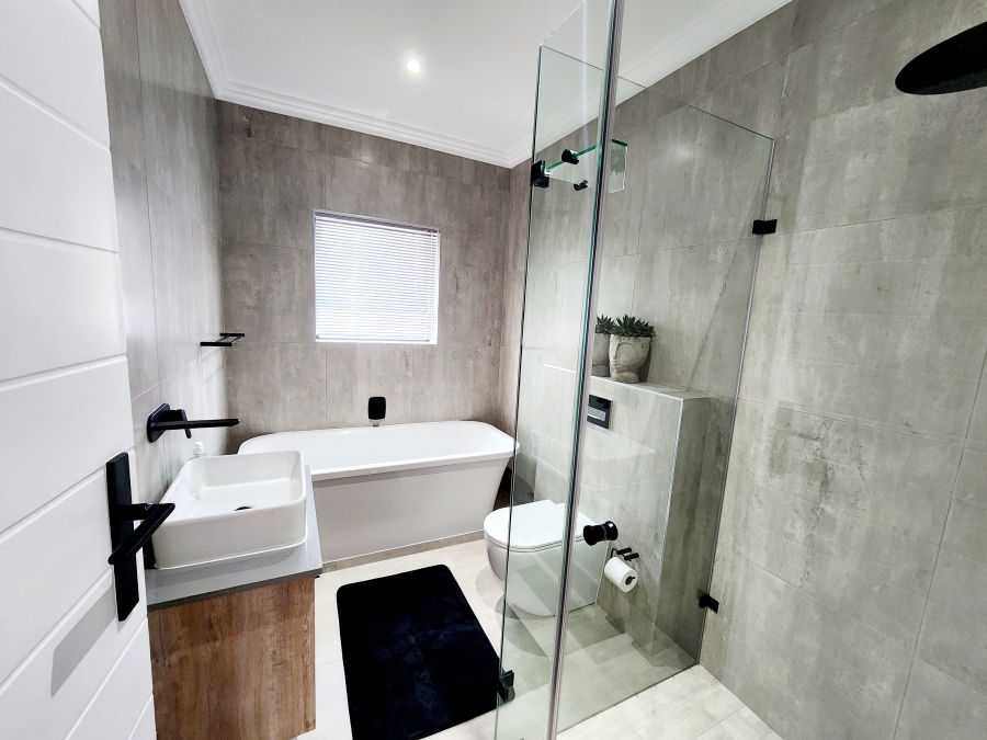 3 Bedroom Property for Sale in Tergniet Western Cape